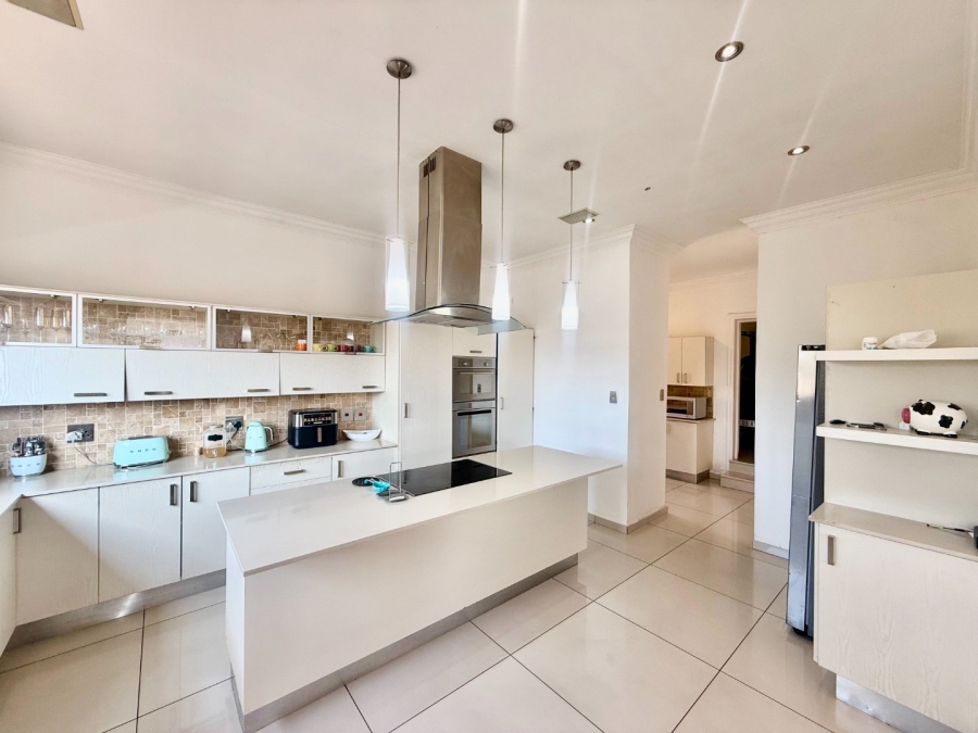 4 Bedroom Property for Sale in Birdwood Estate North West